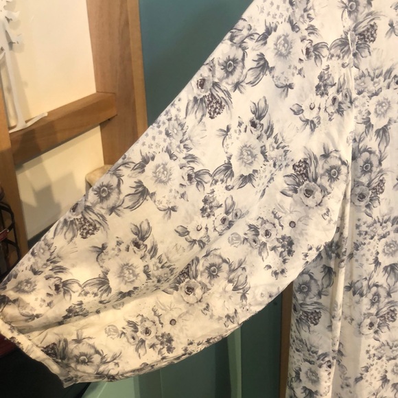 OOAK cape/shall made by designer in Jaipur - Picture 5 of 8